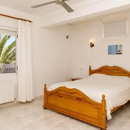 Holiday home Casa Delfin -